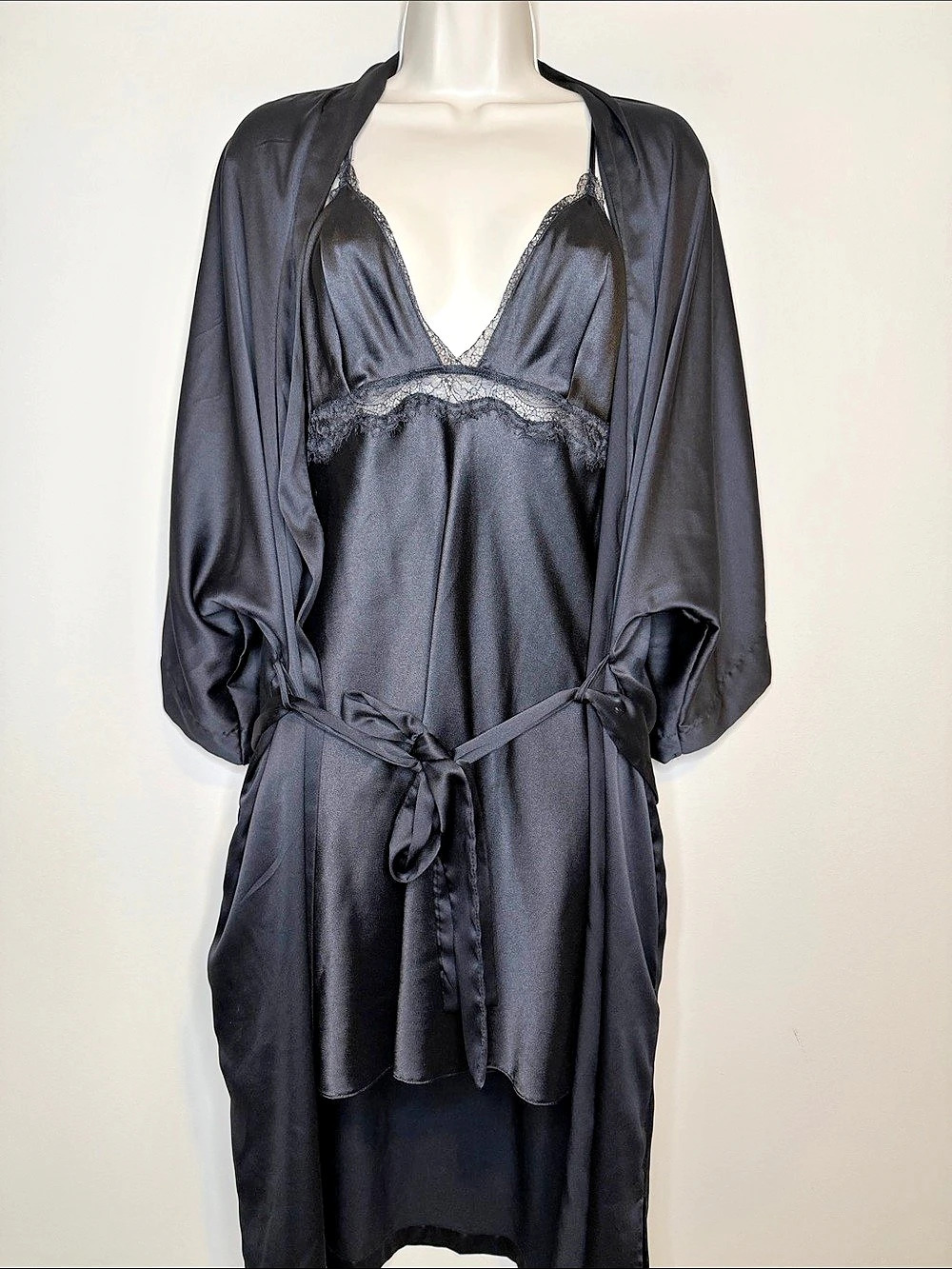 Victoria's Secret Satin & Lace Trim Robe and Slip Set Black Large